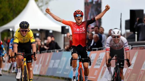 Amstel Gold Race: Nečekaný vítěz v mužích a brzké slavení Loreny Wiebes!