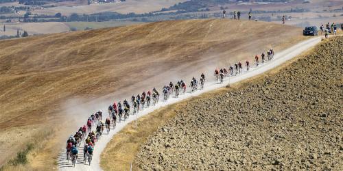 Strade Bianche 2026: Program, favorité a Češi na startu jarní klasiky