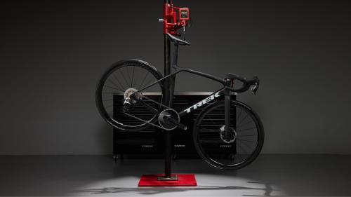 Trek představil ultralehkou Madone Gen 8: váží jen 6,4 kg!
