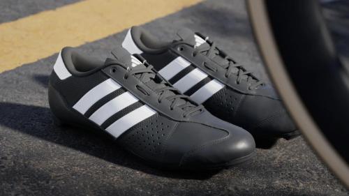 Nové cyklistické tretry Adidas: Heritage a Tempo 3-Stripes BOA!