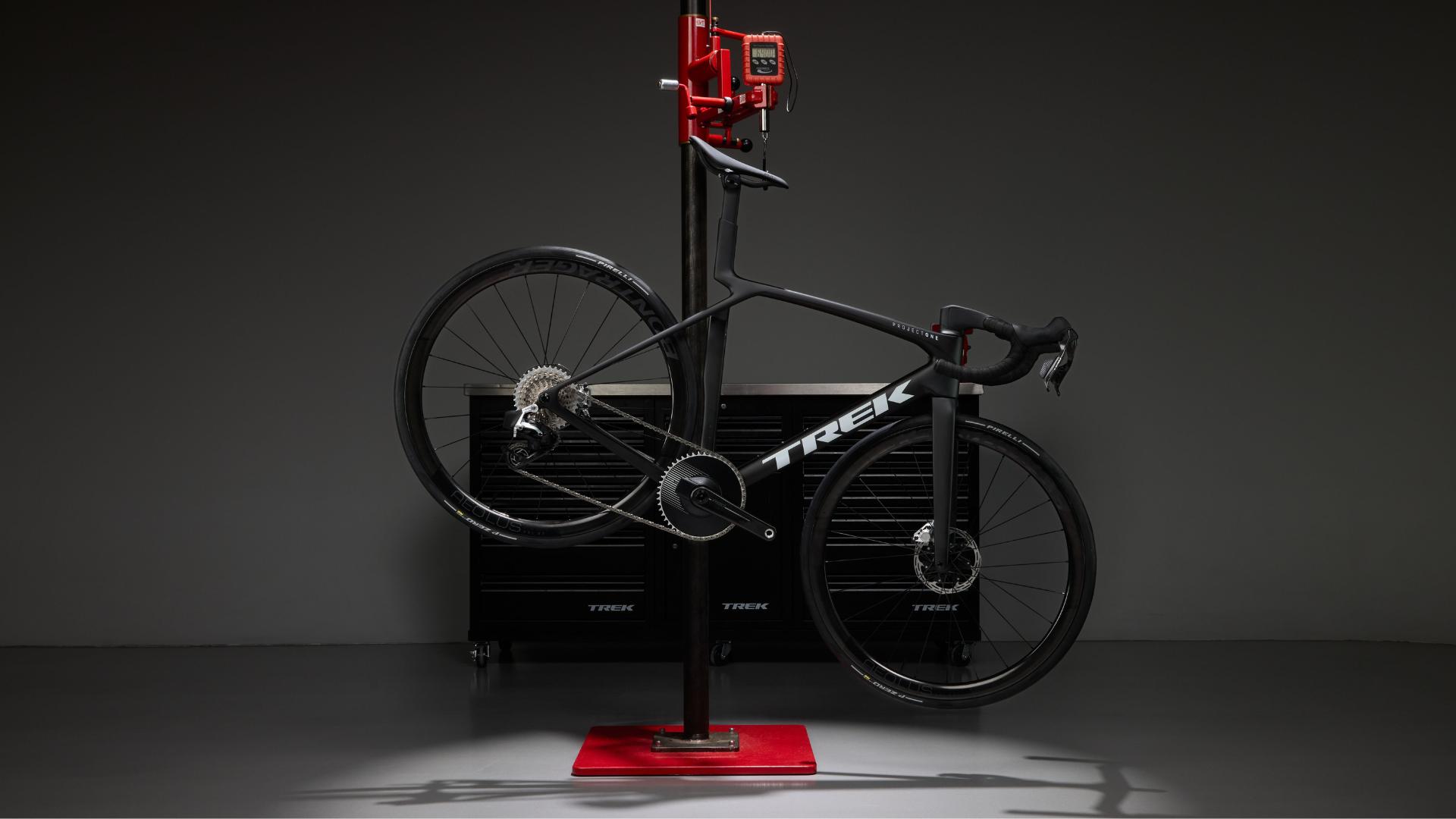 Trek představil ultralehkou Madone Gen 8: váží jen 6,4 kg!