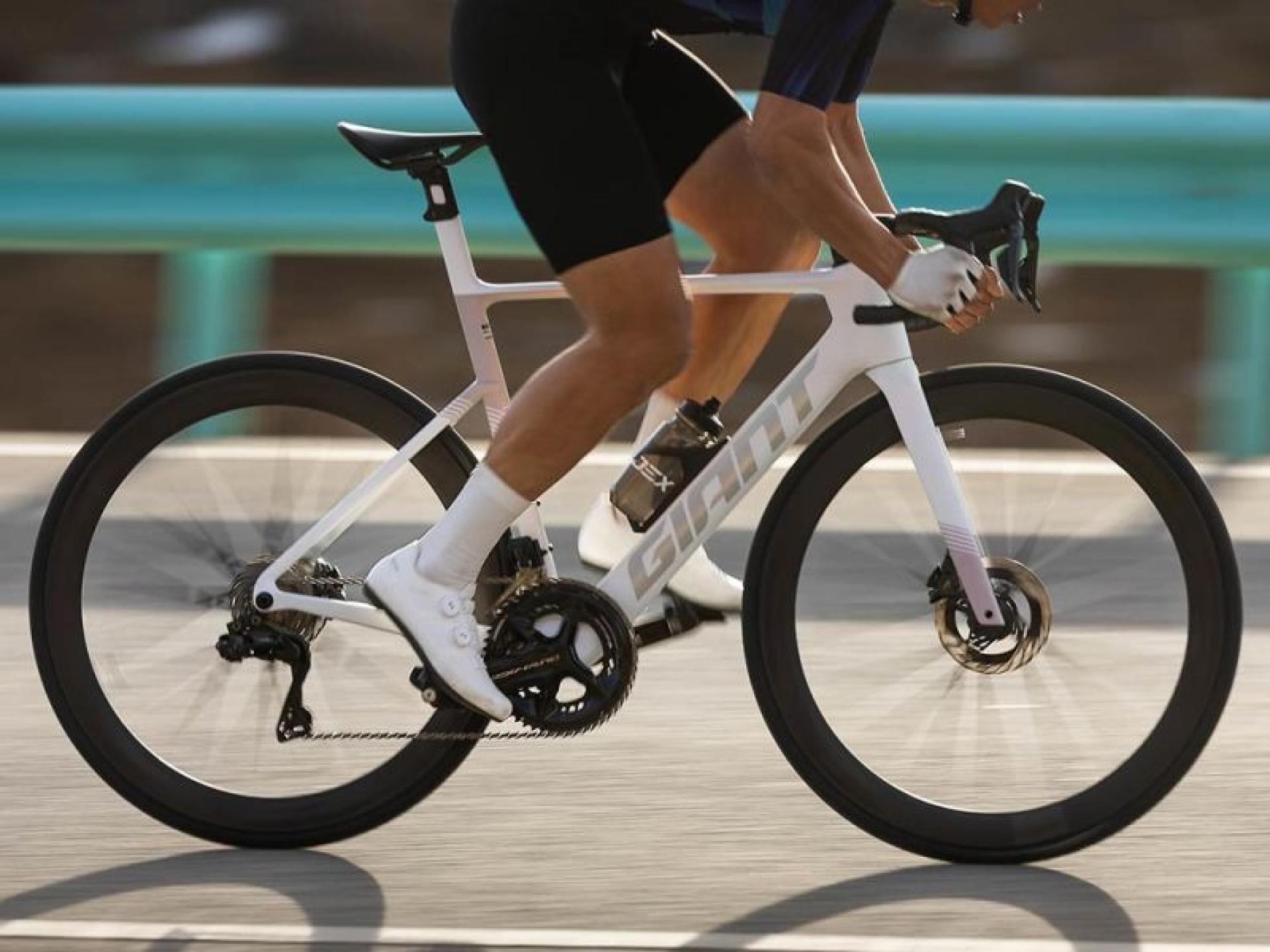 Giant Propel 2026: Čtvrtá generace aero legendy útočí na váhový limit UCI